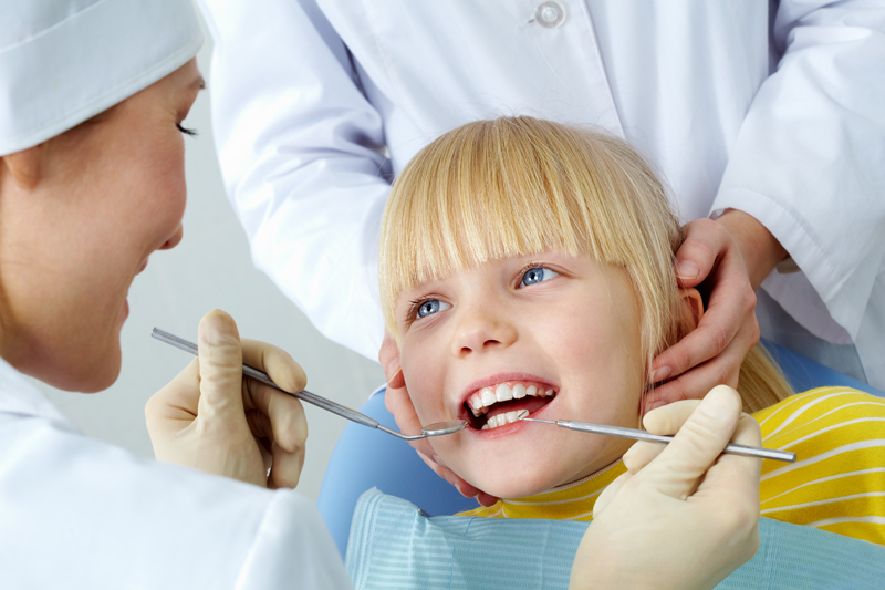 A Few Simple Ways to Protect Your Children’s Teeth